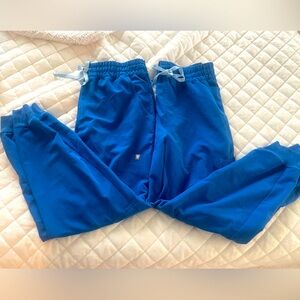 Figs scrub pants in size women’s MP x2
